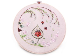 Zestaw do haftu wstążeczkowego z tamborkiem N2001